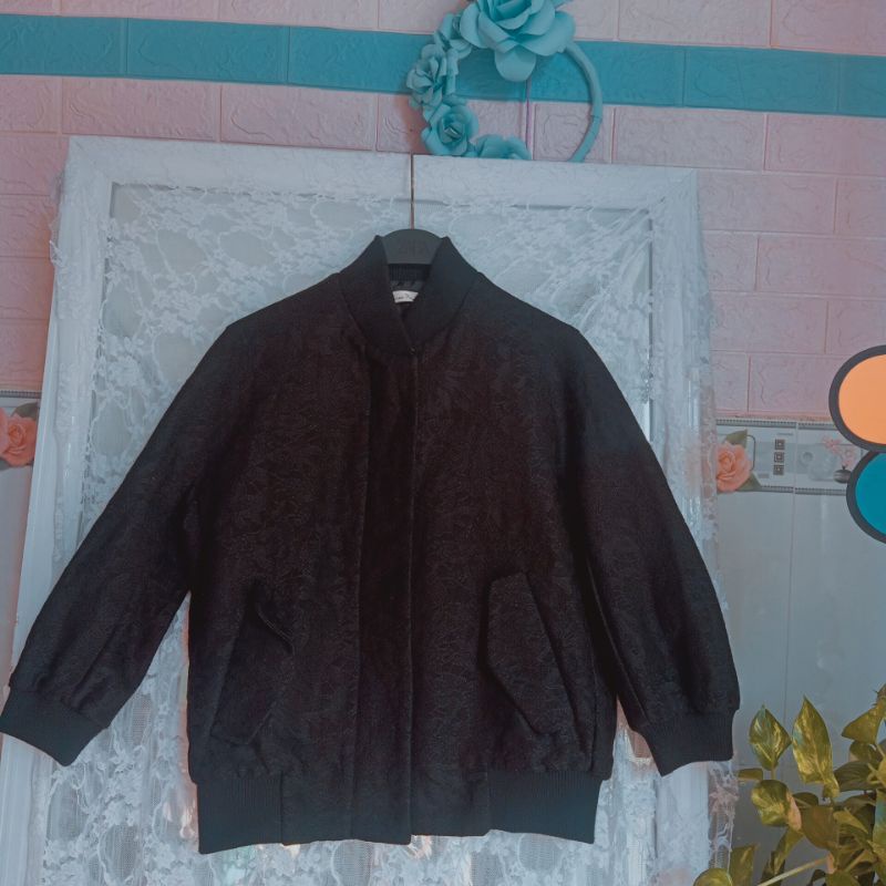 Áo khoác đen dáng bomber hàng secondhand Nhật size Size M