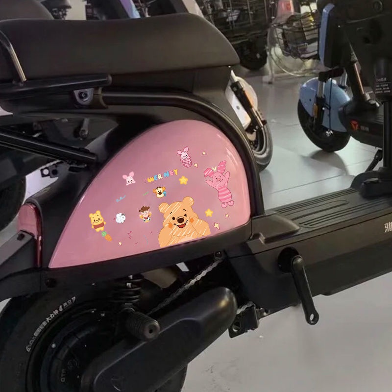 Miếng Dán Trang Trí Bình Xăng Xe Hơi Hình Gấu Pooh Dễ Thương Chống Thấm Nước / Trầy Xước