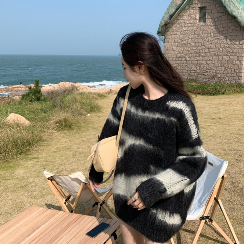 Áo Sweater Dệt Kim Tay Dài Kẻ Sọc Màu Gradient Cá Tính Cho Nữ