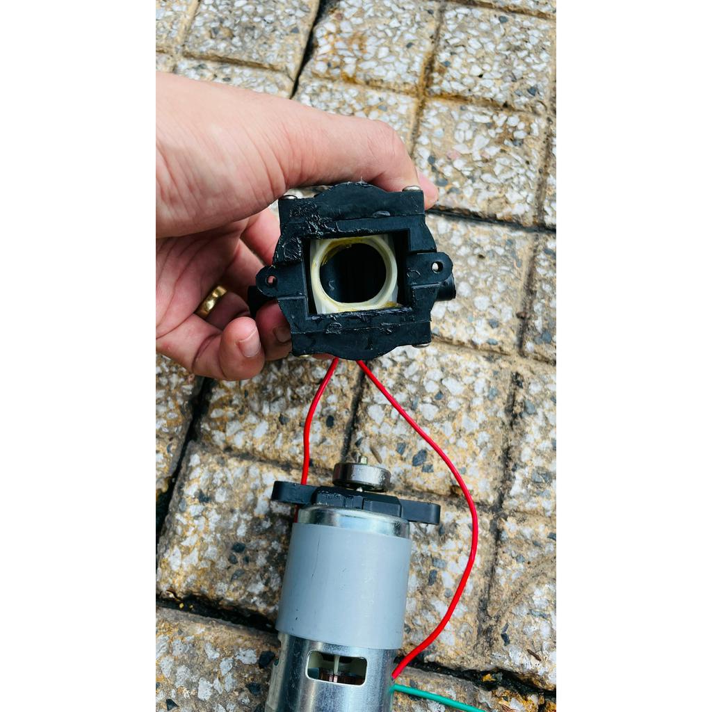 Đầu bơm dùng cho máy bơm mini rửa xe, phun sương dùng lắp cho motor 775