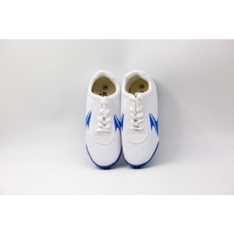 Giày Bata Đá Bóng Eva Chính Hãng Giày Thăng Long Trắng Xanh Đinh Dăm