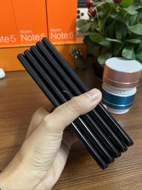 Điện thoại Samsung Note 8 Bản Chip Snapdaragon 835 chơi game cực phê