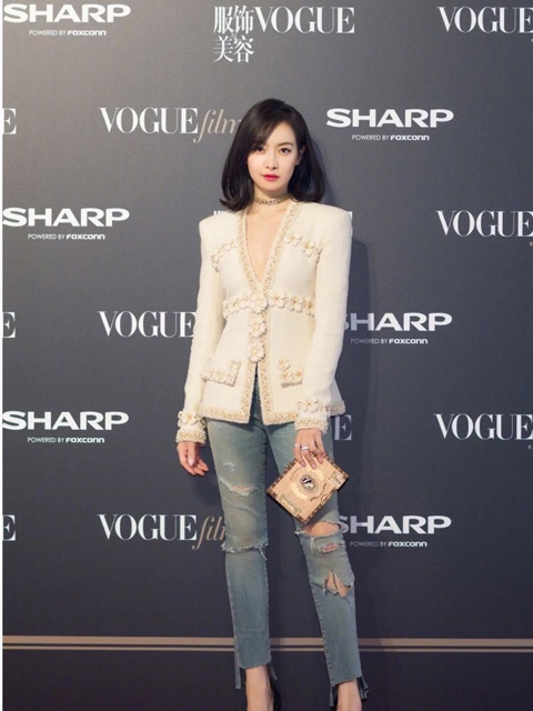 Áo vest đính hoa cao cấp