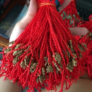 Combo 1000 vòng may mắn chỉ đỏ ( được chọn mẫu)