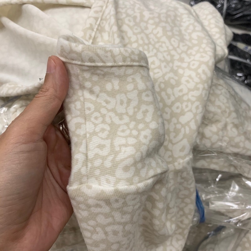 Áo  croptop tay ngắn  bigsize 55-90kg,áo croptop chéo ngực Smile bigsize  AH01