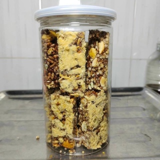 cơm gạo lứt chà bông mix hạt dinh dưỡng hũ 300g