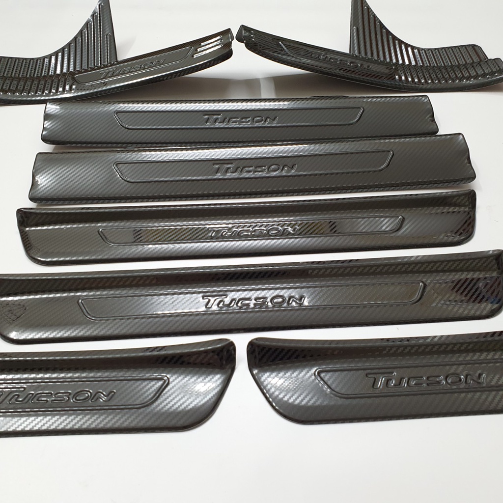 Ốp Bậc cửa, Nẹp bước chân CARBON xe Hyundai Tucson 2022-2023, Vân cacbon cao cấp