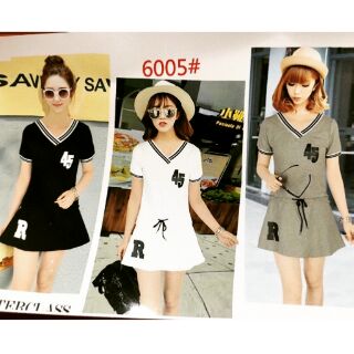 Đầm teen dáng xòe nhẹ cổ V tay ngắn