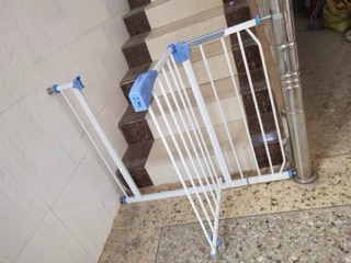 Chắn cầu thang chắn cửa