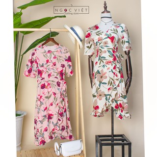 Đầm hoa tay ngắn đắp chéo vạt bèo đuôi cá cột nơ hông