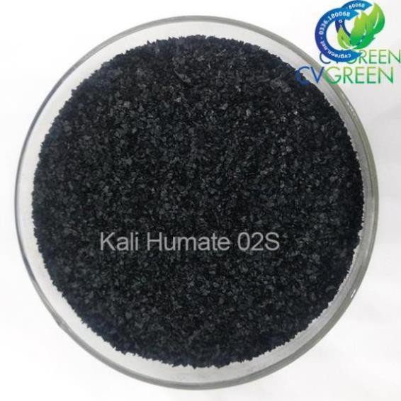 Kali Humate 02S (Tan 100%) Acid humic (Dry) : 55 - 65%; K2O : 6 - 10%. (gói 1kg)