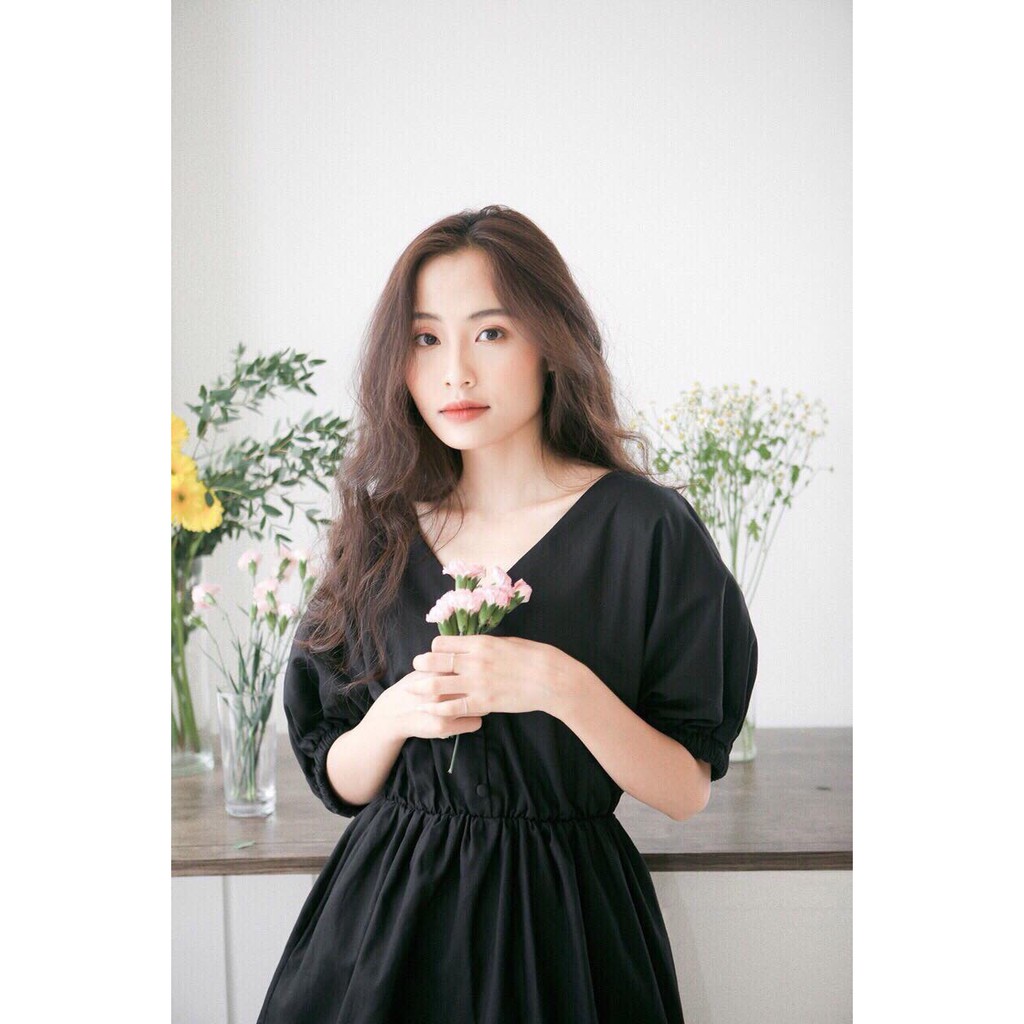 (kèm hình thật) Milin Dress - Váy đen bọc nút đơn giản - D396