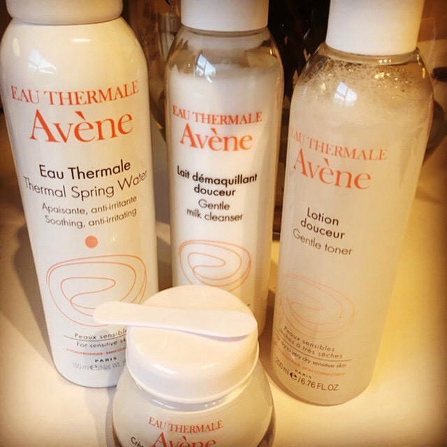 Sữa Rửa Mặt/Tẩy Trang Avene Dịu Nhẹ - Avene Gentle Milk Cleanser 200ml
