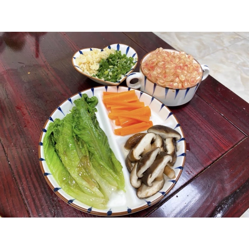 Đĩa Sứ Chia Ngăn Họa Tiết Kẻ Sọc Giúp Chia Đồ Ngăn Từng Loại