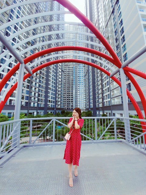 ĐẦM CHẤM BI ĐỎ CỎ V CỘT EO XÒE NGẮN TAY | BigBuy360 - bigbuy360.vn