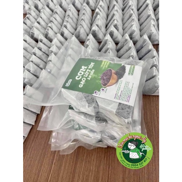 Cơm gạo lức tím nấu sẵn