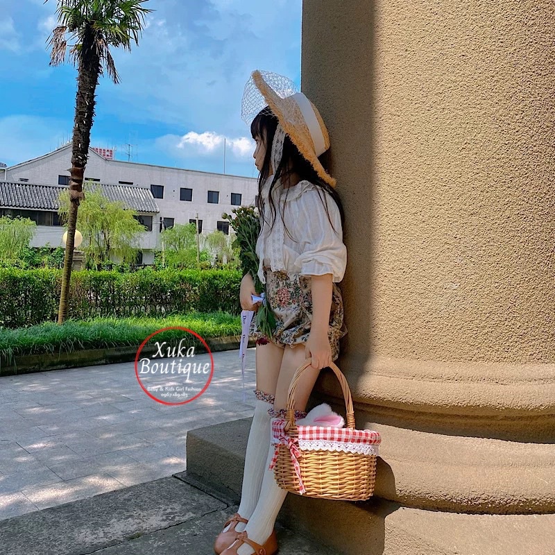 Quần Yếm Hoa Bé Gái Áo Sơ Mi Trắng Dài Tay SOFT COTTON Cao Cấp 2022