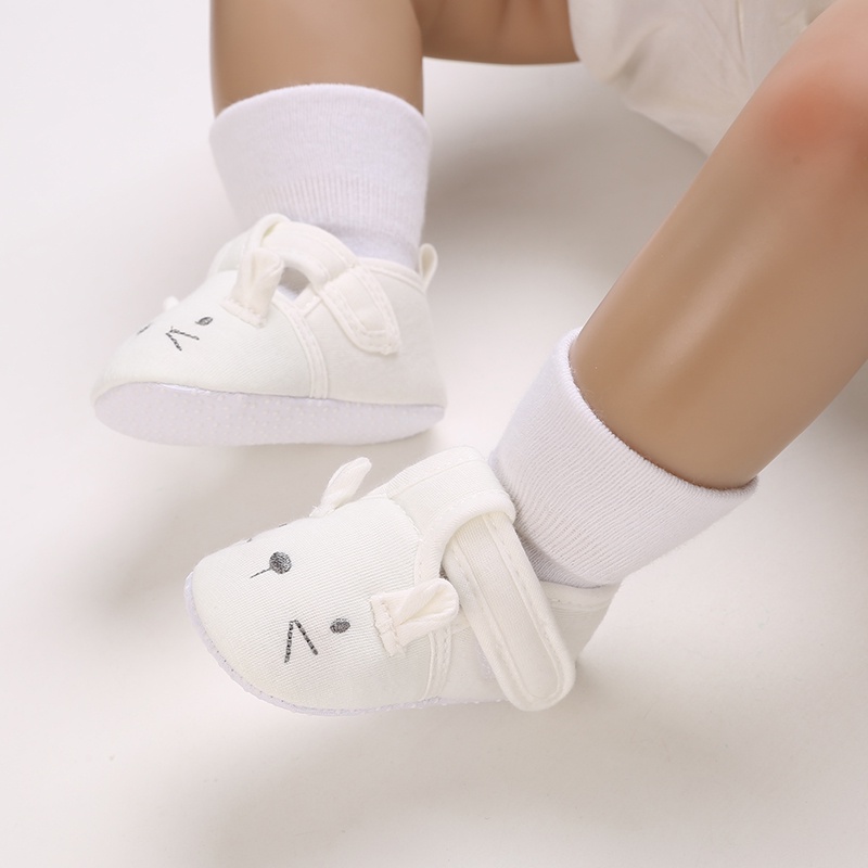 Giày Chống Trượt Mềm Mại Dùng Cho Trẻ Từ 0 Tới 18 Tháng