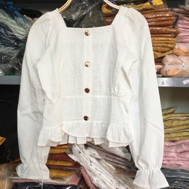 Áo cổ vuông đính khuy cúc | BigBuy360 - bigbuy360.vn