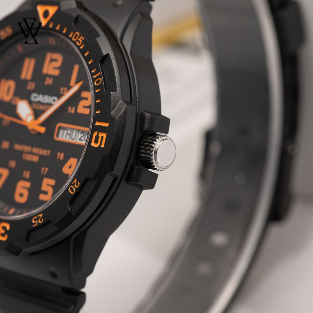 Đồng Hồ Quartz Nam Casio WATCHSTORE MRW-200H-4BVDF Thiết Kế Mặt Kính Nhựa 44.5mm, Vỏ Và Dây Nhựa Bền Bỉ