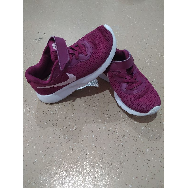 Giày Thể Thao Nike Maroon Made Việt Nam Cá Tính Cho Bé