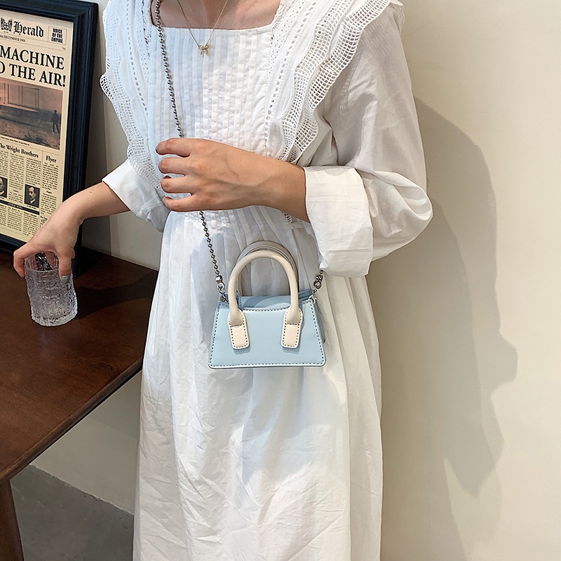 Túi Đeo Chéo Hình Vuông Mini Phối Dây Xích Thời Trang 2021