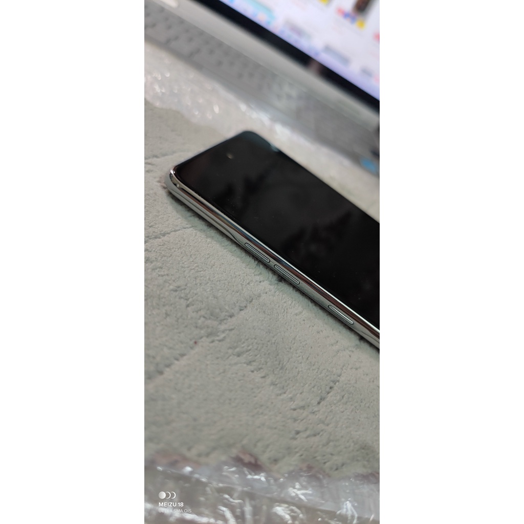 Điện thoại LG Q92 5G màu trắng