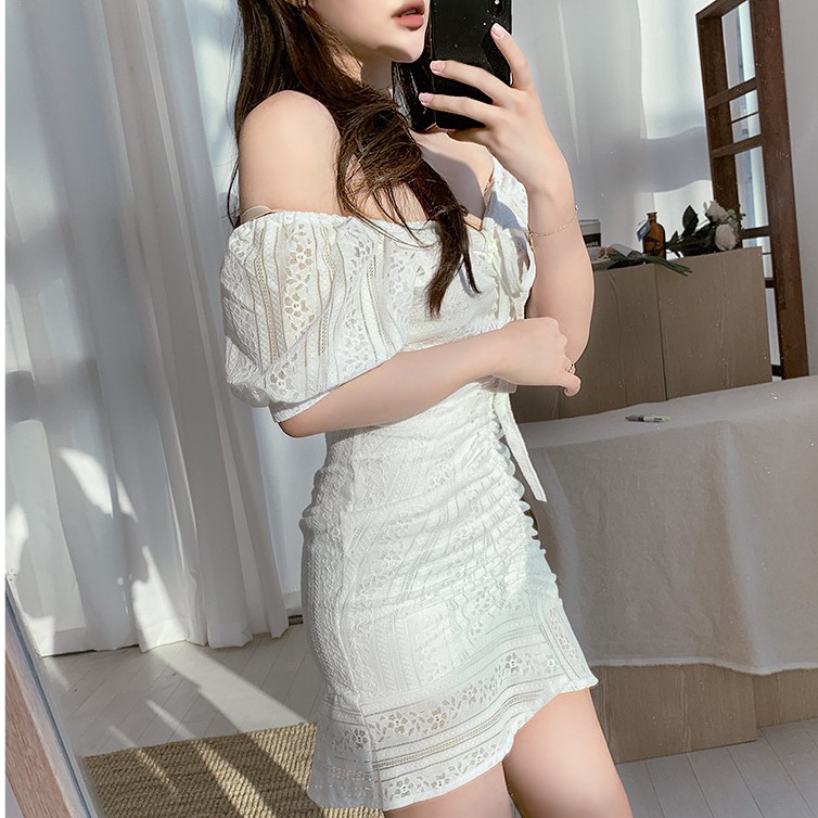 Đầm dáng ôm trắng tay ngắn Emilyshop