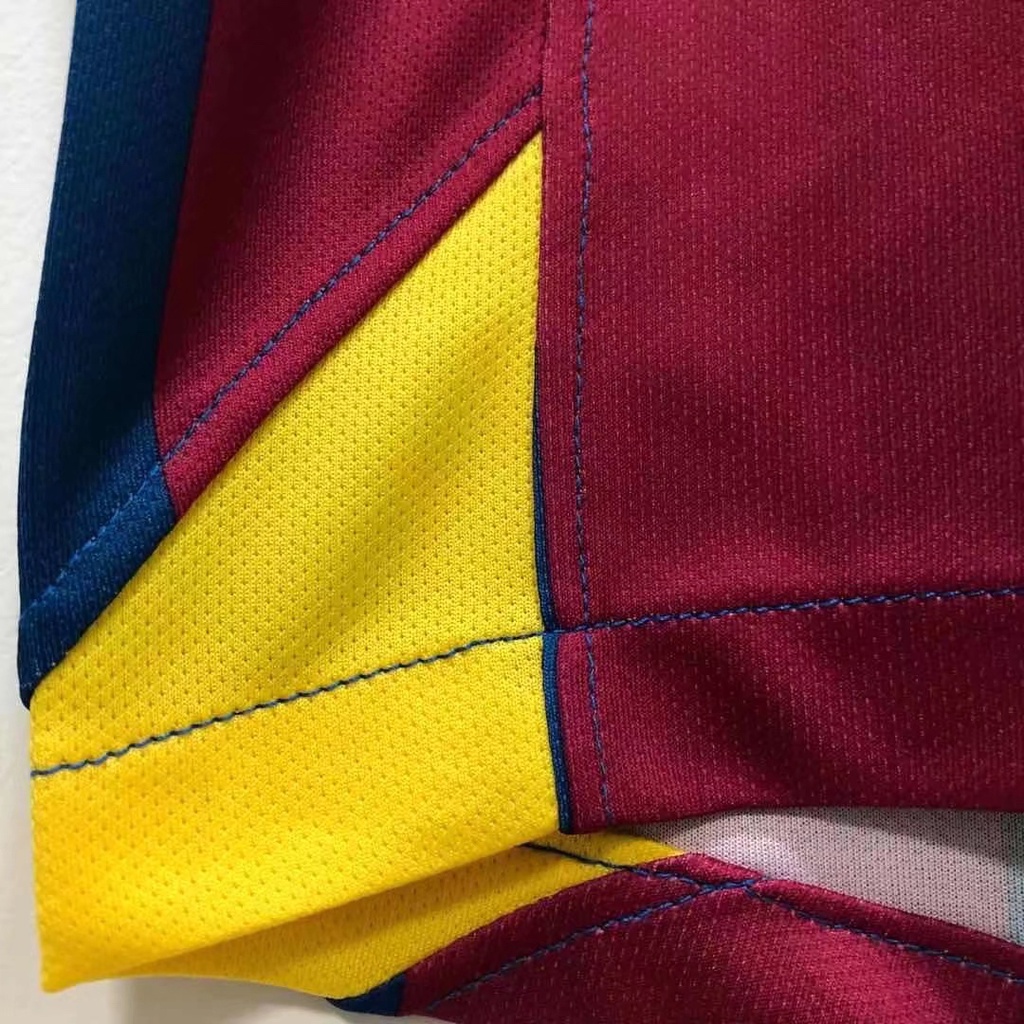 Áo Thun Bóng Đá Số 05-06 Barcelona Phong Cách Vintage