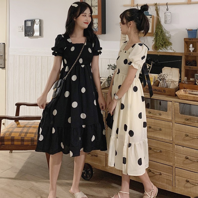 Đầm Tay Ngắn Phối Nơ Sau Lưng Hoạ Tiết Chấm Bi Phong Cách Bohomian