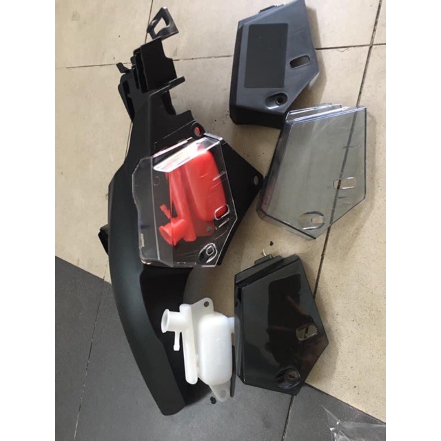 LC 27 - Nắp Bình Nước Mát Cho Air Blade Đời 2013 đến 2023 , Vario Click đã thay dè con dè chắn bùn Air Blade -Sài Gòn LC