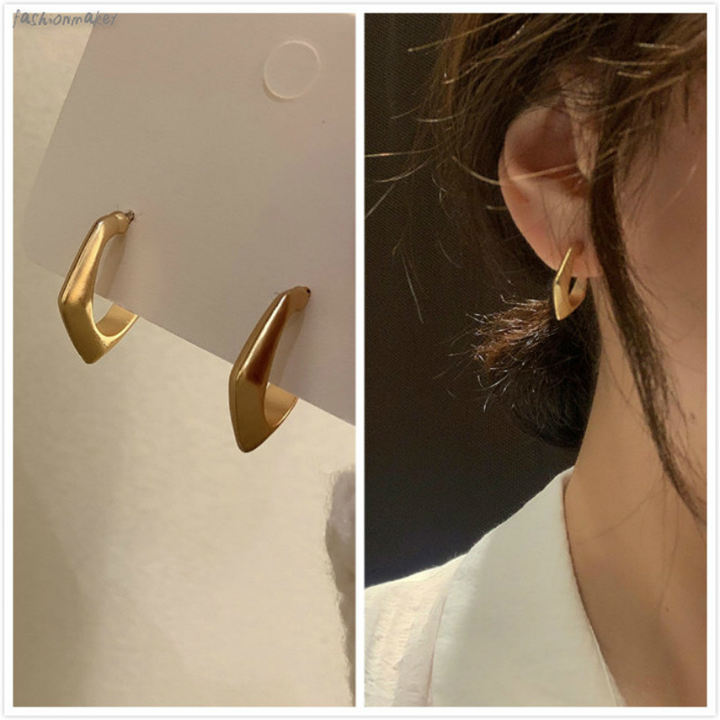 Fashionmaker New Exquisite Golden Irregular Ear Studs Women Temperament Earrings Jewellery Accessories