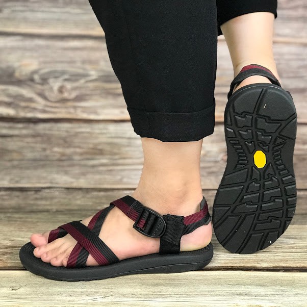 [Sale Tết 2021] Giày Sandal Couple Nam Nữ - ZR117B Đỏ đô phối đen