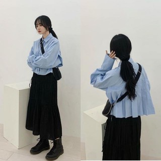 Set áo sơ mi xanh dáng xòe ngắn + chân váy đen bèo dáng dài