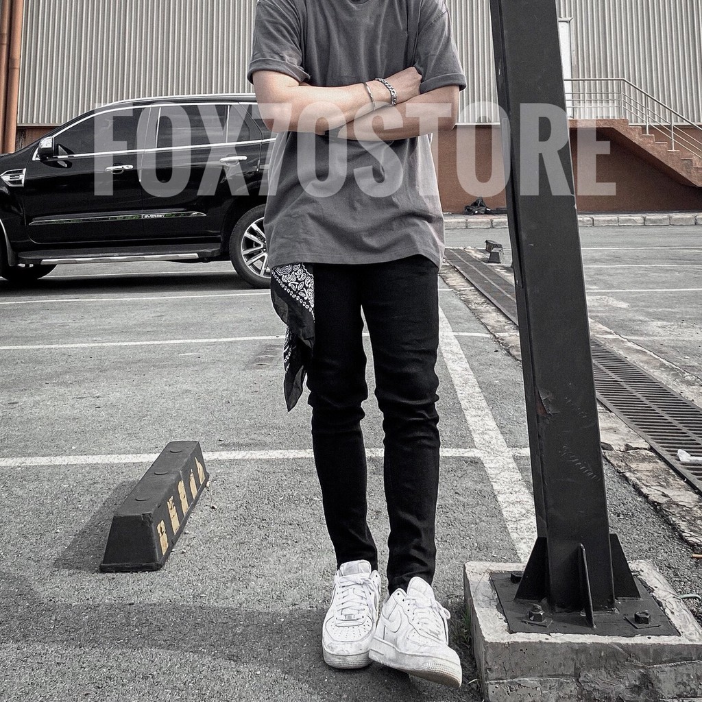 [GIÁ RẺ] Quần Jean Nam Màu Đen Ôm, Ống Côn, Chất Jean Co Dãn, Dễ Dàng Phối Với Nhiều Loại Thời Trang Khác Dành Cho Nam | BigBuy360 - bigbuy360.vn