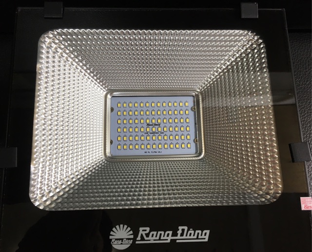 Đèn led chiếu pha 70W Rạng Đông