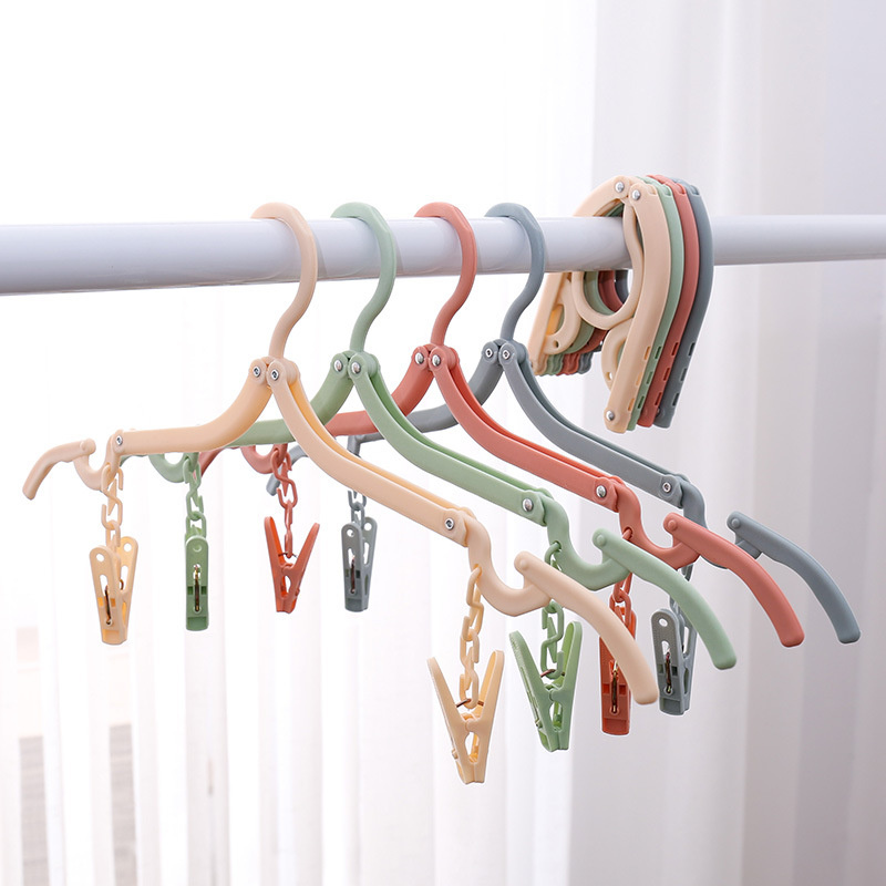 Móc Treo Quần Áo Có Kẹp Chống Trượt Tiện Lợi