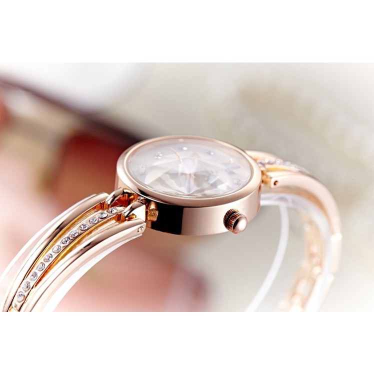 [Mã FAMAYFA2 giảm 10K đơn 50K] [Có Ảnh video Thật] Đồng hồ Nữ lắc tay đính đá JW Mặt kính đa giác [Hàng loại 1] | BigBuy360 - bigbuy360.vn