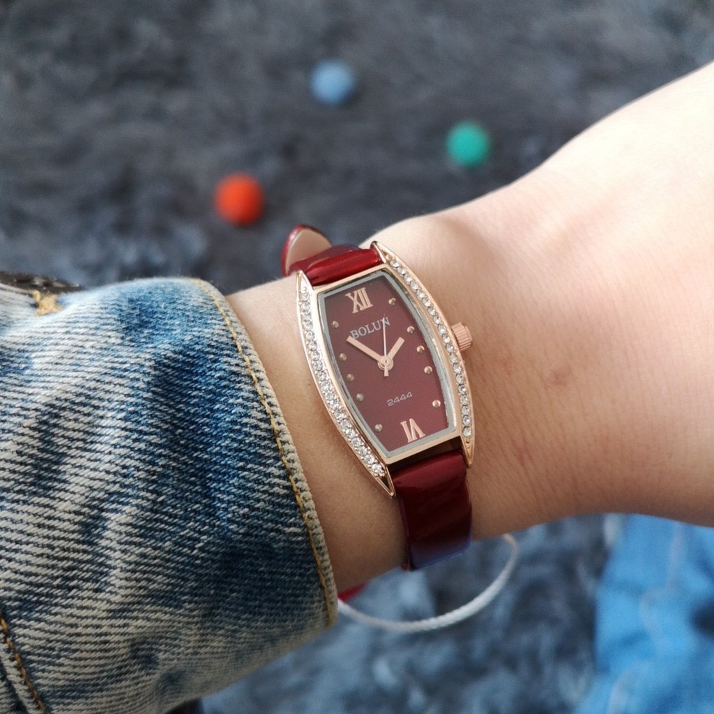 Đồng hồ nữ Bolun dây da mặt hình thùng rượu viền đá ảnh thật