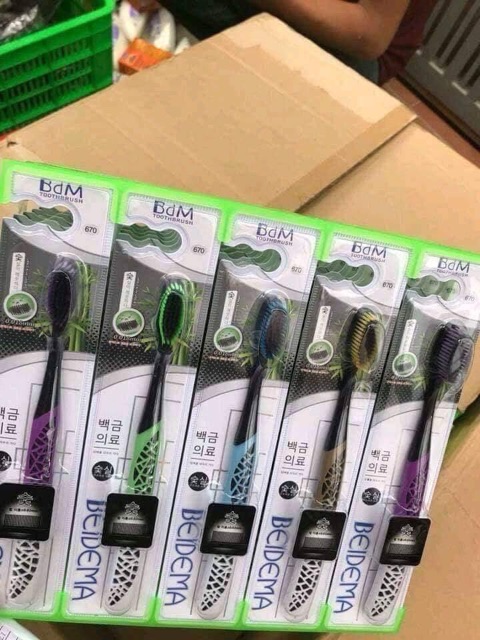 Bàn chải than tre hàn quốc lông siêu mềm mã 670