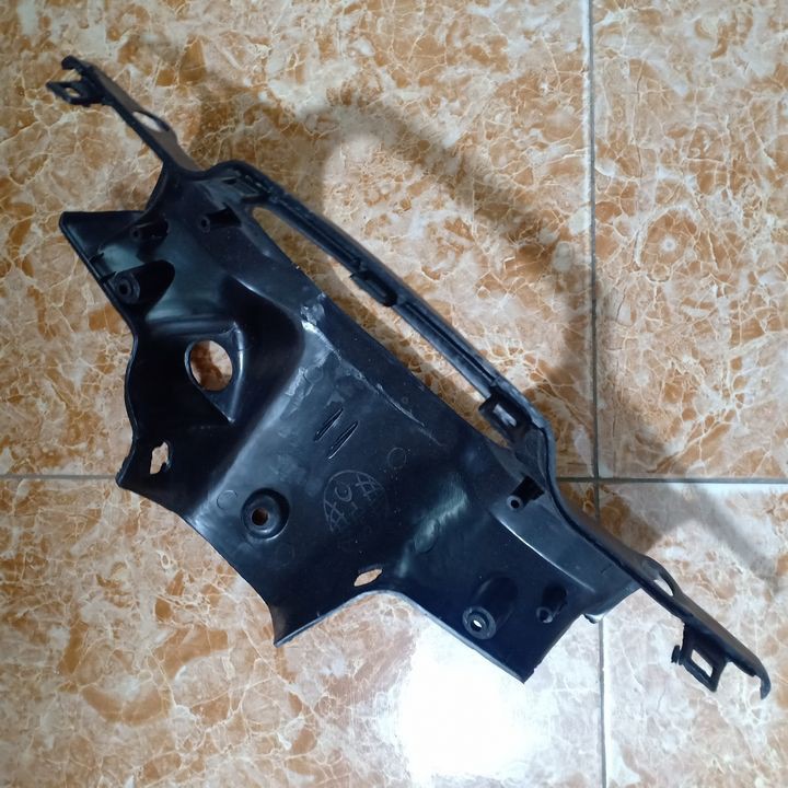 Gáy đen nhựa gắn xe máy DREAM-LÙN