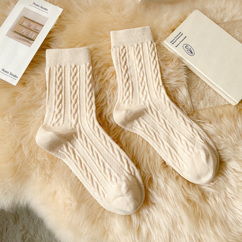 Tất Len Vặn Thừng