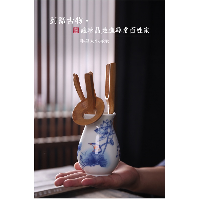 Bộ dụng cụ pha trà đạo / Bộ cung nhãn bằng tre già kèm bình đựng bằng sứ đẹp mắt