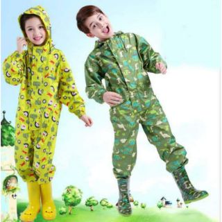 Bộ quần áo mưa vải dù chống thấm cho bé ( họa tiết ngẫu nhiên)