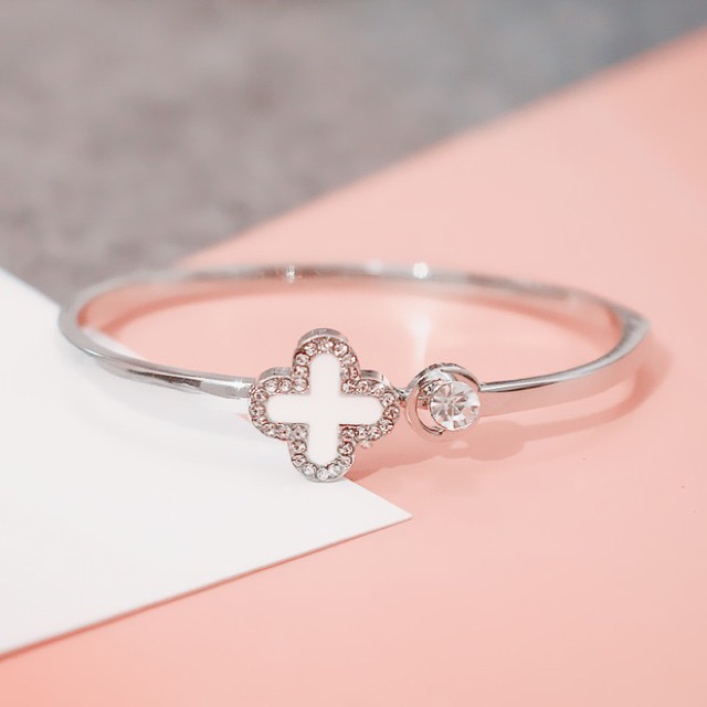 Vòng Tay Nữ Hình Chữ Thập Đính Đá Kiểu Đơn Giản Style Hàn Quốc | BigBuy360 - bigbuy360.vn
