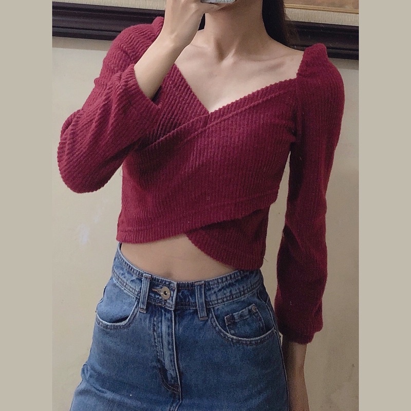 Áo vạt chéo dáng ngắn