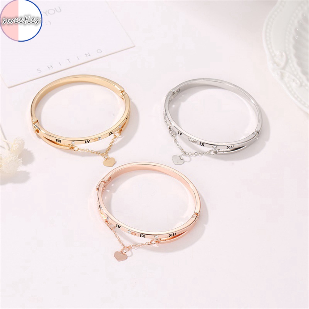 Vòng đeo tay bằng hợp kim mặt trái tim phong cách thời trang 3 màu tùy chọn cho nữ