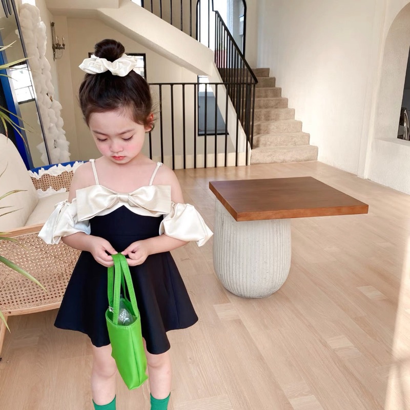 Váy đầm rớt vai 2 màu xkids cho bé gái