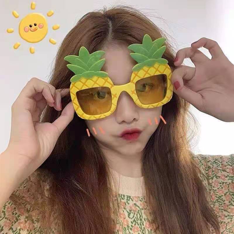 Kính Mát Hình Hoa Cúc Thiết Kế Độc Đáo Thời Trang