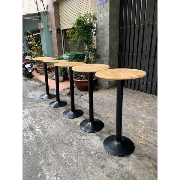 bàn bar ,clup ,ban công cafe cao 1m1 đường kính 60cm gỗ cao su